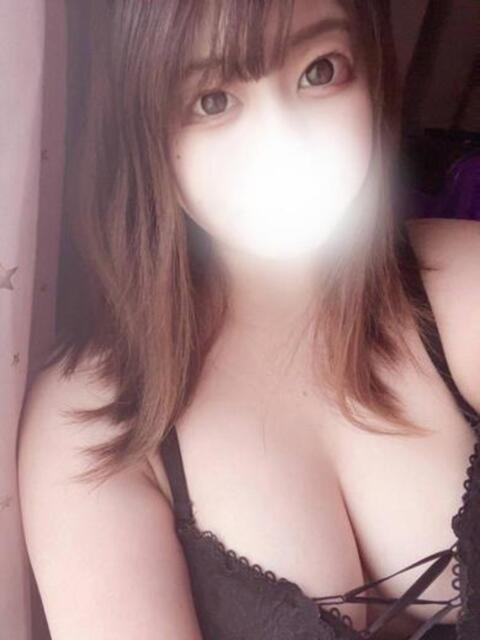 かなちゃん ロイヤル　アテンダー（デリヘル）