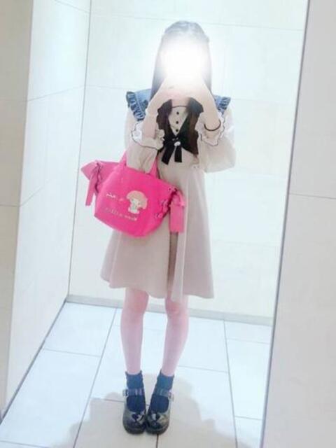 可憐美女！潮吹き体質！ゆみちゃん ロイヤル　アテンダー（デリヘル）