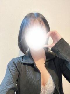 極み美尻！素朴美女りさちゃん ロイヤル　アテンダー（古川/デリヘル）