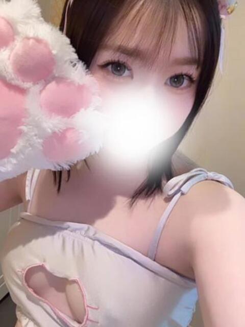 低身長北国美少女みなみちゃん ロイヤル　アテンダー（デリヘル）