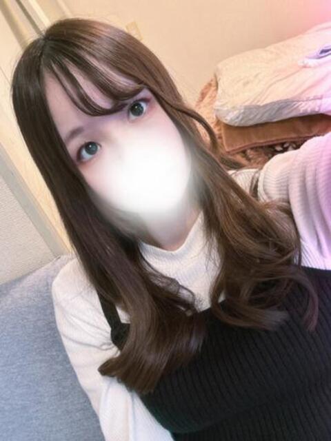 ミニミニ147㎝つむぎちゃん ロイヤル アテンダー(デリヘル)