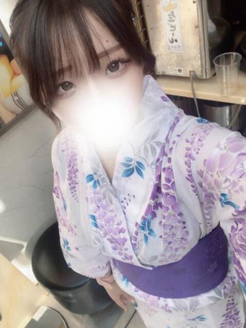 ロリ系低身長爆乳みりむちゃん ロイヤル アテンダー(デリヘル)