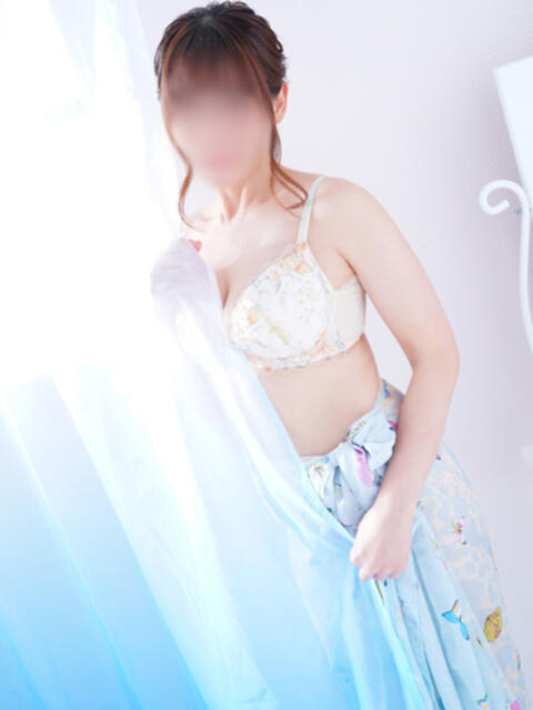 ゆり DOUBLE(すすきの)(人妻系ヘルス)