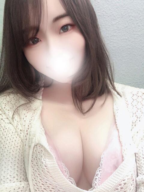 さゆり 白いぽっちゃりさん(ぽっちゃり専門ホテヘル)