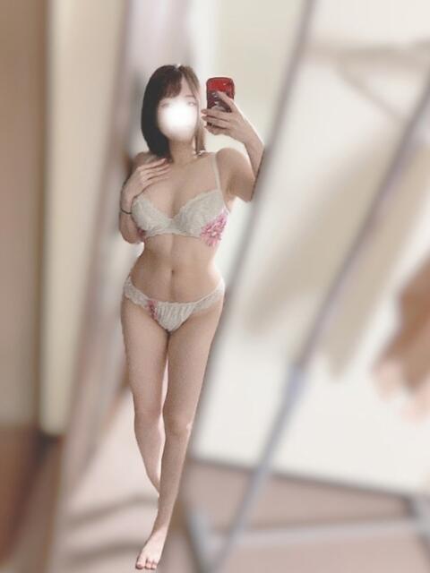 みほ エロいお姉さん倶楽部（デリヘル）