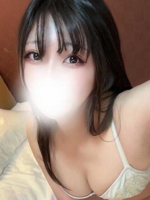 超敏感おほ声美女うらんちゃん ロイヤル　アテンダー（デリヘル）