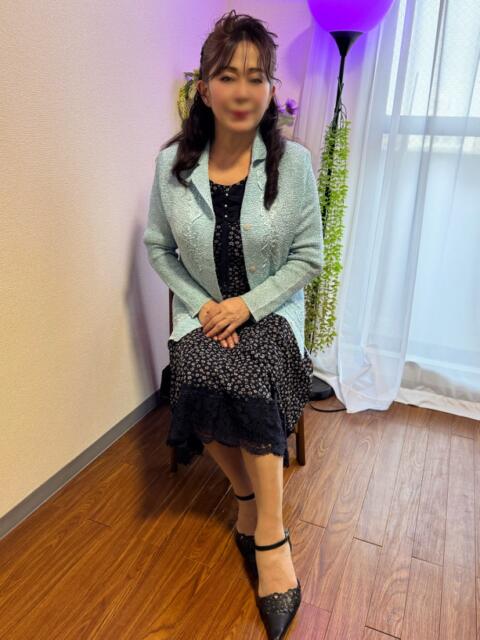 富士 つばめ しゅうかつ倶楽部(人妻・熟女デリヘル)