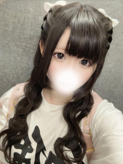 かな 山梨　風俗　デリヘル　 『ラブ＆ピース学園』（デリヘル）