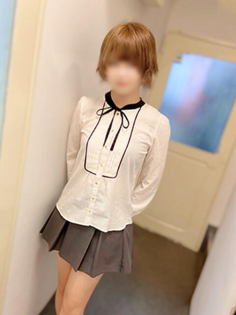 めろ かりんと秋葉原（オナクラ・手コキ）