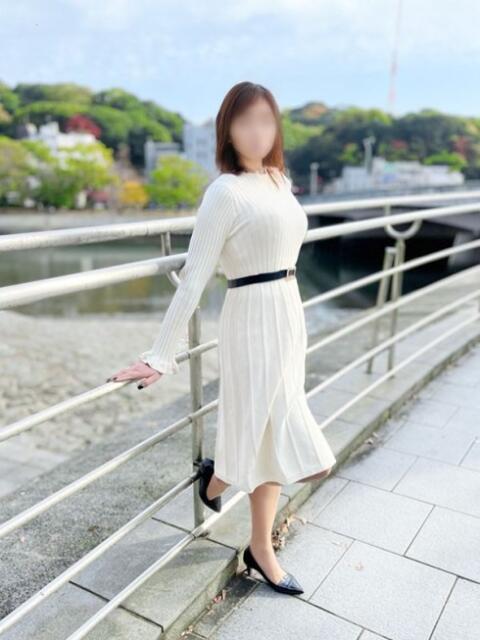 真木ひとみ こあくまな熟女たち 広島店(KOAKUMAグループ)(人妻・熟女デリヘル)