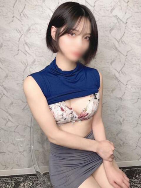 山本 ゆいな 現役OL派遣します(デリヘル)