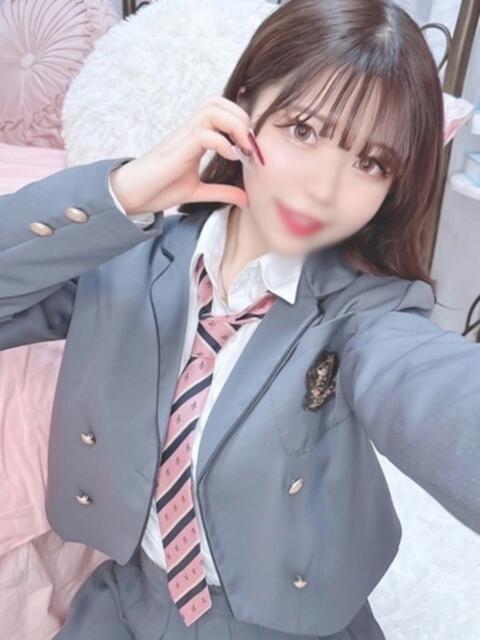 もえ E+アイドルスクール新宿・歌舞伎町店（デリヘル）