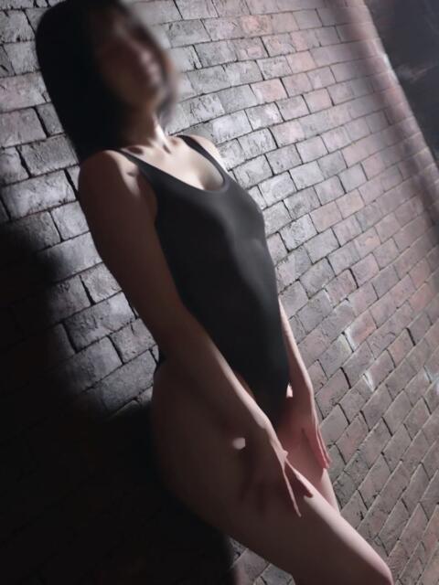 朝倉 りょう 快楽園 大阪梅田(ホテル待ち合わせ&派遣型ヘルス)