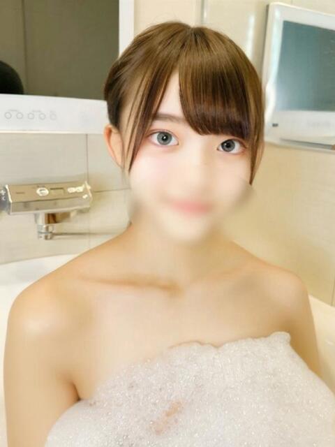 りむ 業界未経験のモデル系イイ女専門店 ANECAM(デリヘル)