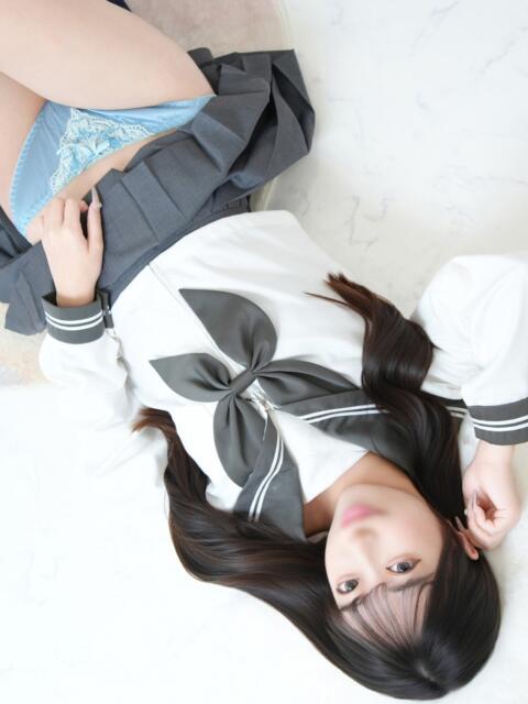 りお ワレメ舐められ学院 秋葉原校(手コキ・オナクラ)