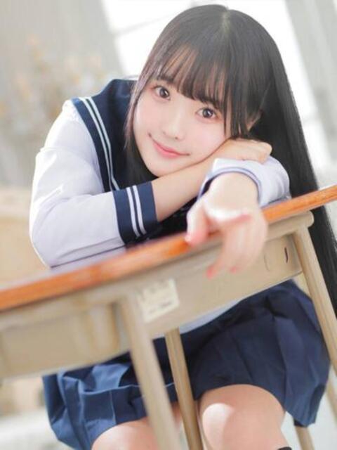 小川みな 池袋パラダイス(ホテヘル&デリヘル)