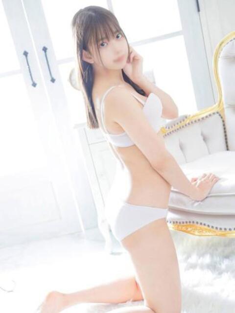 白岩のえる 池袋パラダイス(ホテヘル&デリヘル)