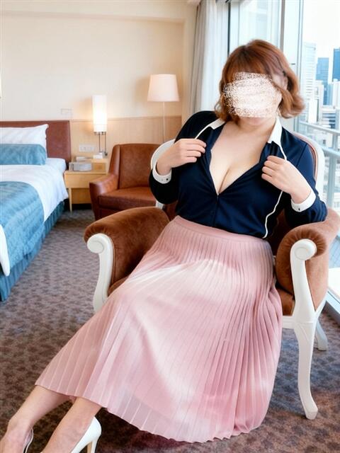 小鳥遊 めい セカンドパートナー池袋(人妻デリヘル)