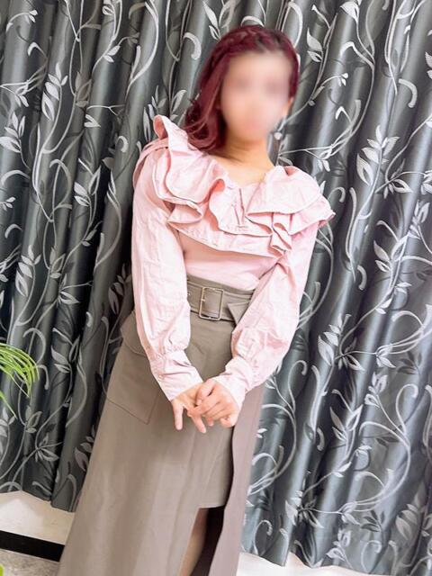 一葉(かずは) エクレア上野御徒町　天然貴姉乳舐手淫店（派遣手コキ）