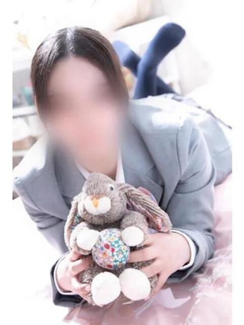 まなみ 新宿・本格コスプレ素人アイドル学園イメクラ「新入生」（デリヘル）