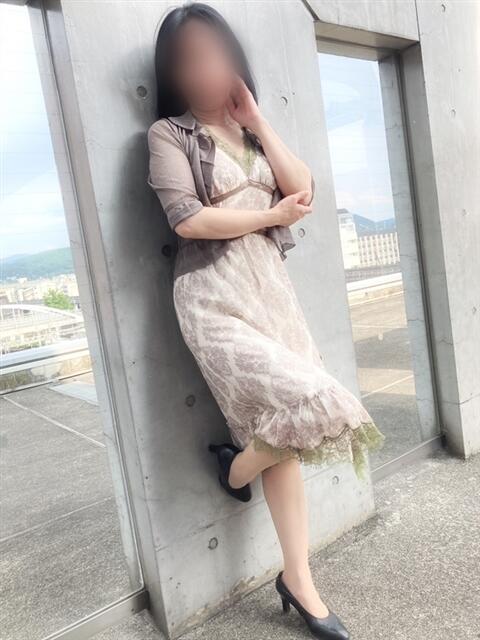 森下 葉月 昼妻夜 滋賀店（駅待ち合わせ人妻デリヘル）