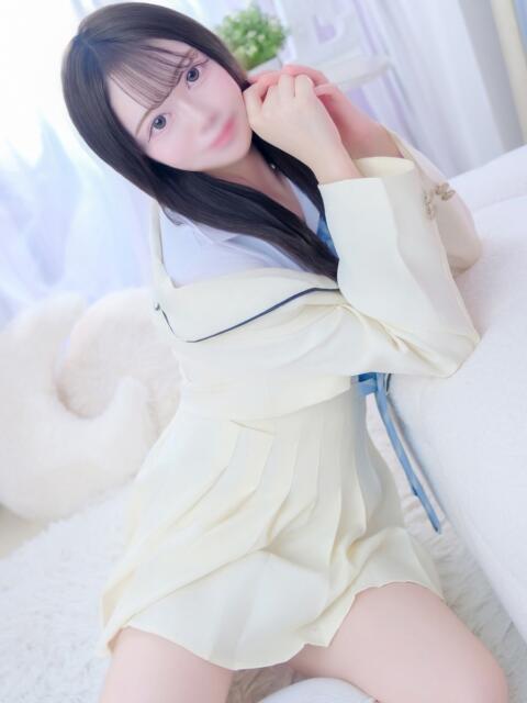 ろあ E+アイドルスクール新宿・歌舞伎町店（デリヘル）