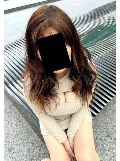 すず 逢って30秒で即尺（人妻・熟女待ち合わせデリヘル）