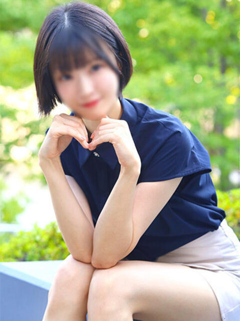 葉月ななせ 渋谷ミルク（派遣型オナクラ(手コキ)）