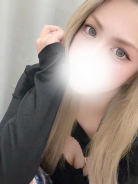 雫 いちごみるく（日本橋）（【非風俗】メンズエステ）