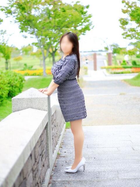 上野 りり こあくまな人妻・熟女たち岡山店（KOAKUMAグループ）（人妻・熟女デリヘル）