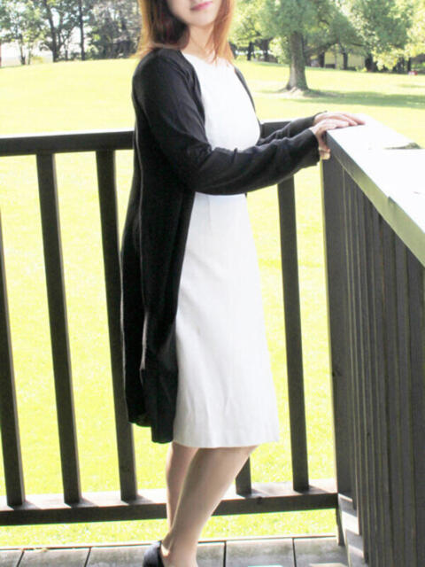 なお MOISTLIP（待ち合わせ型デリヘル）