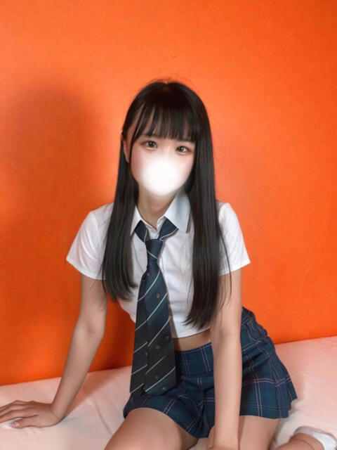 かなの 山梨　風俗　デリヘル　 『ラブ＆ピース学園』（デリヘル）