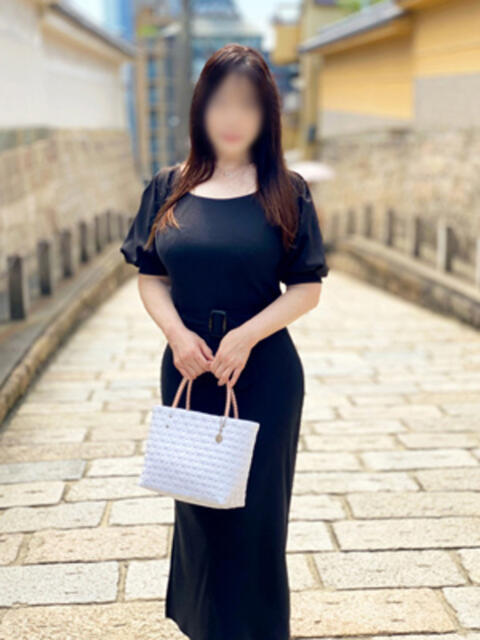 なみえ 完熟ばなな 谷九店（熟女待ち合わせ型デリヘル）