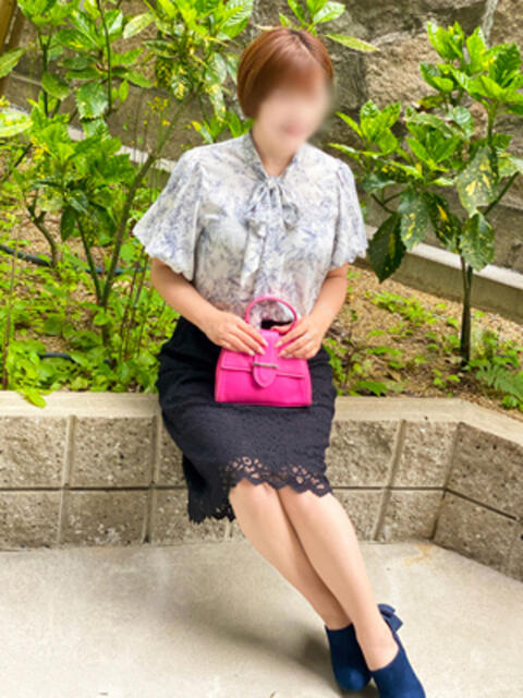 つばさ 完熟ばなな 谷九店(熟女待ち合わせ型デリヘル)