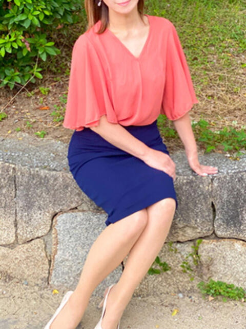 なつき 完熟ばなな 谷九店（熟女待ち合わせ型デリヘル）