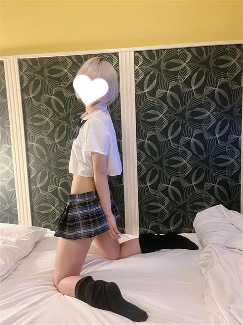 ましろ 派遣型JKリフレ ぷるぷる新宿（派遣型リフレ）