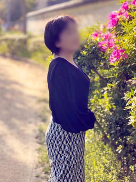 つくし 完熟ばなな 谷九店（熟女待ち合わせ型デリヘル）