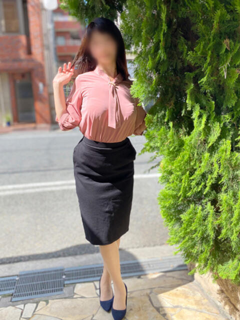 かなこ 完熟ばなな 谷九店(熟女待ち合わせ型デリヘル)