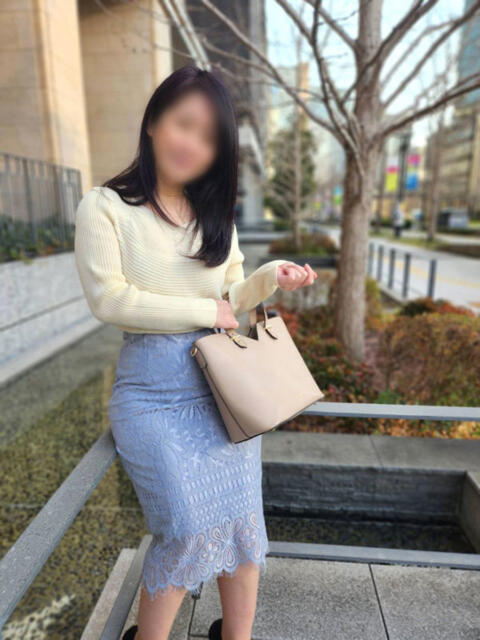 まり 完熟ばなな 谷九店（熟女待ち合わせ型デリヘル）