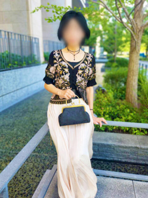 ふゆか 完熟ばなな 谷九店(熟女待ち合わせ型デリヘル)