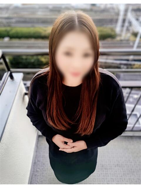 りり ギン妻パラダイス 十三店（人妻系ホテヘル＆デリヘル）