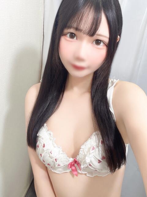 ここね E+アイドルスクール　大阪・日本橋店（デリヘル）