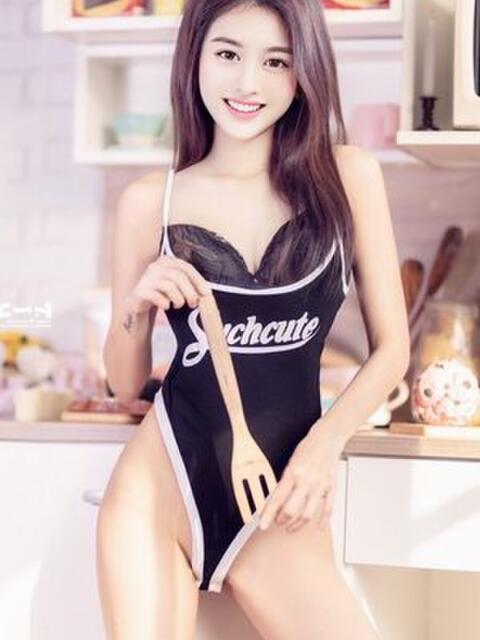 えり 巨乳CLUBミルク(アジアンデリヘル)