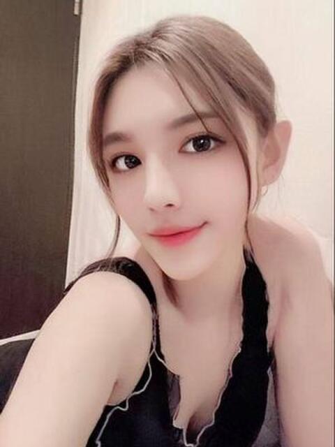 かな 巨乳CLUBミルク（アジアンデリヘル）