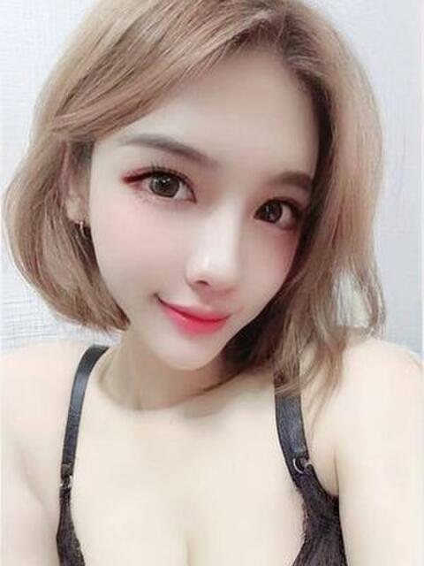 かな 激安デリヘルめちゃE（アジアンデリヘル）