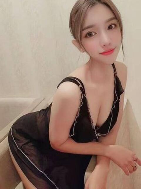 かな 激安デリヘルめちゃE（アジアンデリヘル）