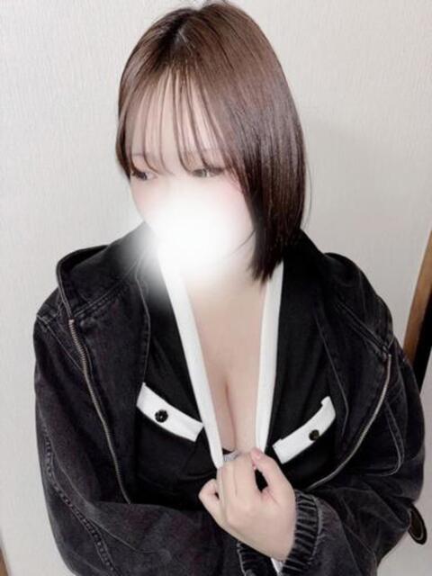 元自衛官高身長爆乳素人みこちゃん ロイヤル アテンダー(デリヘル)