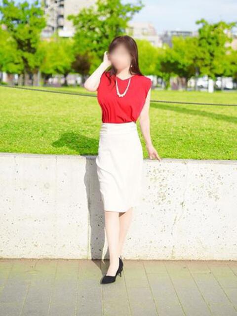 一条 すみれ こあくまな熟女たち 西川口店(KOAKUMAグループ)（人妻・熟女デリヘル）