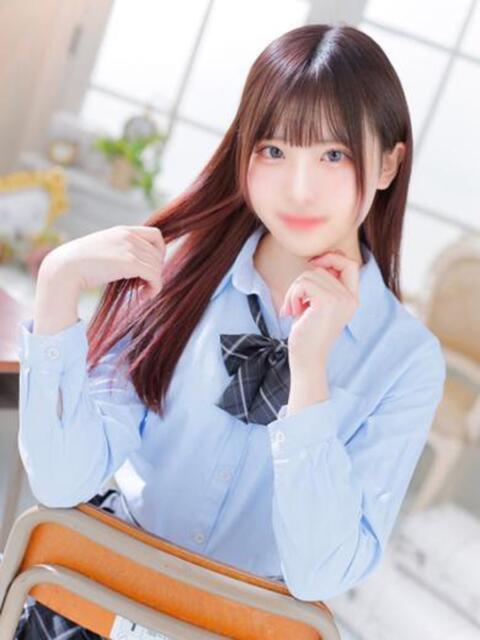 水川まき 池袋パラダイス(ホテヘル&デリヘル)