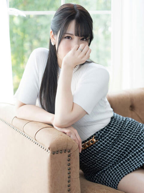 穂乃花(ほのか) デザインヴィオラ東京(清楚系素人専門☆高級デリヘル)